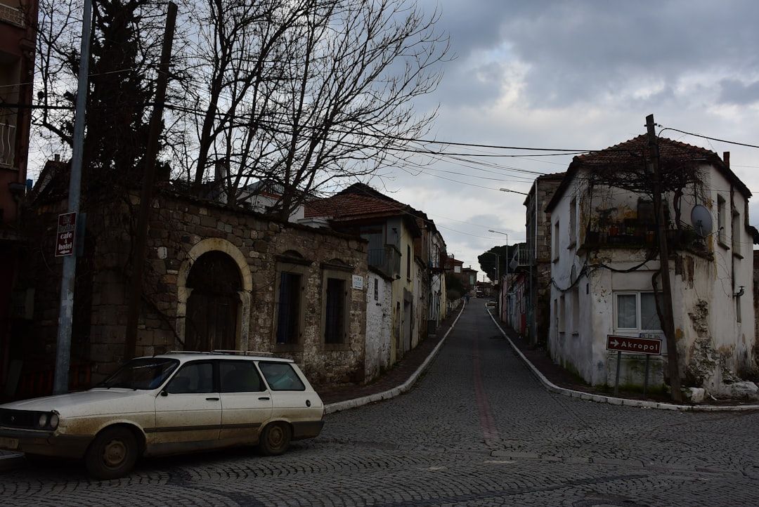Getting to them in Perissa