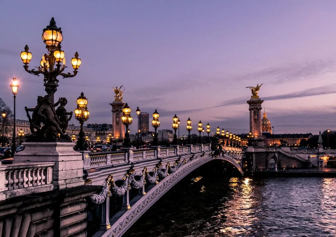 Paris Guided Walks: The Three Kinds and What Each Costs